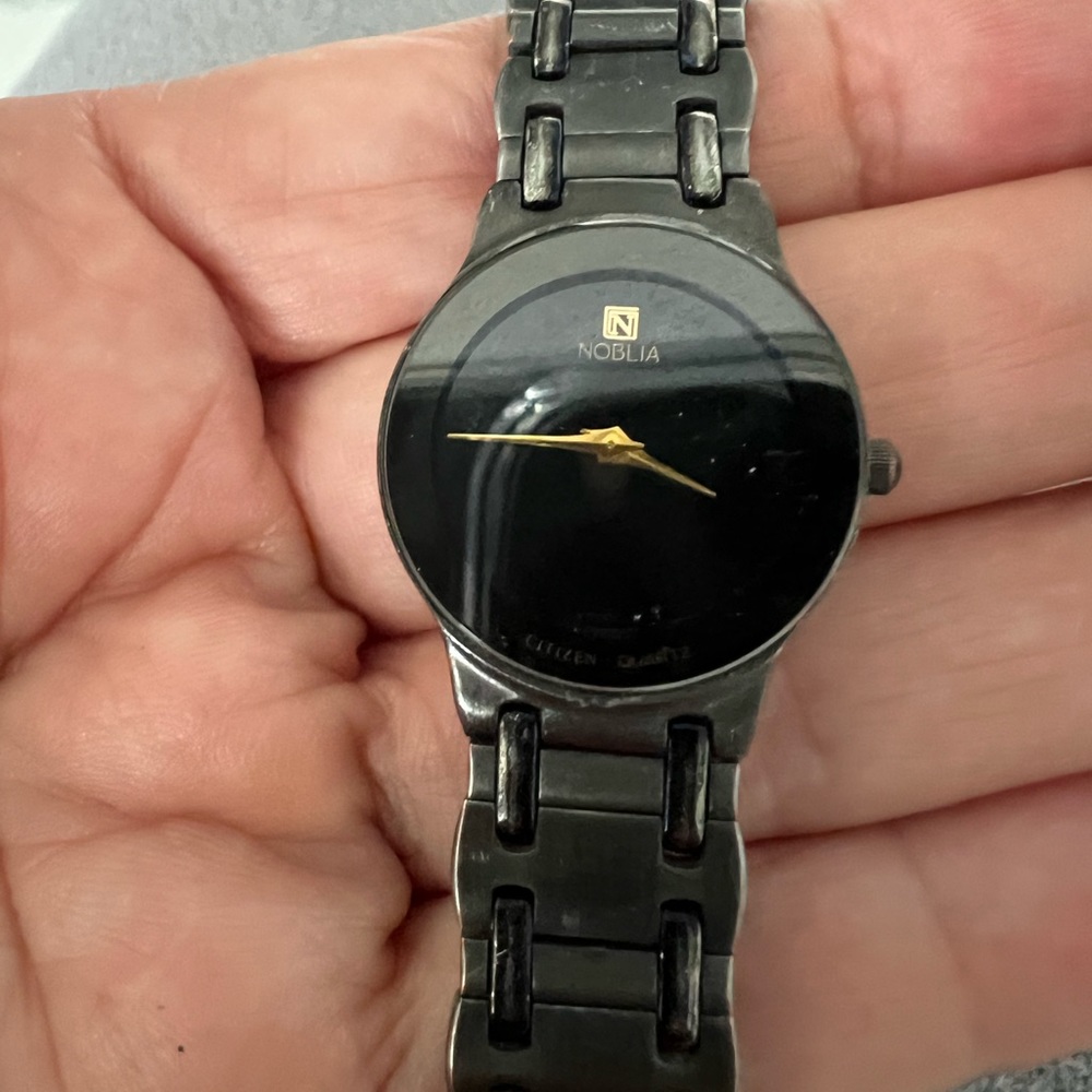Noblia women watch